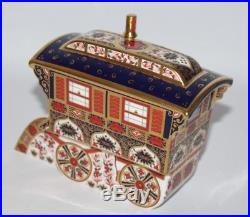 Royal Crown Derby Old Imari Caravan Paperweight Box/Certificate/Gold Stopper