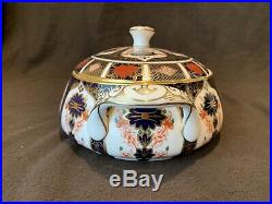 Royal Crown Derby Old Imari Covered Vegetable Bowl Dish 9 5/8 L First Quality