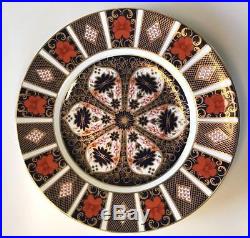 Royal Crown Derby Old Imari Dinner Plate 22kt Gold Rim 10