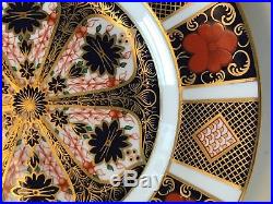 Royal Crown Derby Old Imari Dinner Plate 22kt Gold Rim 10