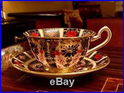 Royal Crown Derby Old Imari Footed Tea Cup & Saucer Service for 8, bone china