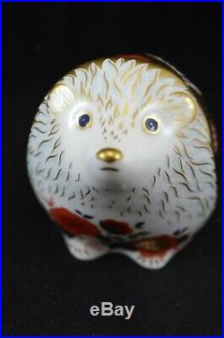 Royal Crown Derby Old Imari Hedgehog Paperweight Gold Stopper