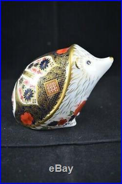 Royal Crown Derby Old Imari Hedgehog Paperweight Gold Stopper