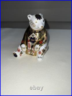 Royal Crown Derby Old Imari Honey Bear Paperweight 22k Gold Bone China READ