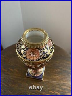 Royal Crown Derby Old Imari Porcelain Vase Urn England Pattern 653 919
