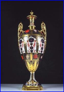 Royal Crown Derby Old Imari Solid Gold Band Vase 1128