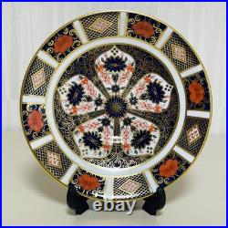 Royal Crown Derby Old Imari Tea Cup and Saucer Set Fine Porcelain Collectible Royal Crown Derby Old Imari Tea Cup and Saucer Set Fine Porcelain Collectible