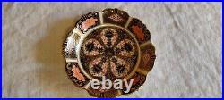 Royal Crown Derby Old imari Fluyted Scalloped Ruffled Desert Plate