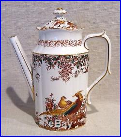 Royal Crown Derby Olde Avesbury Coffee Pot