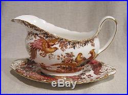 Royal Crown Derby Olde Avesbury Gravy Boat with Underplate