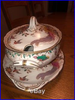 Royal Crown Derby Olde Avesbury Large Soup Tureen With Under Plate