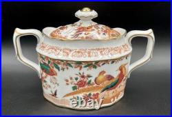 Royal Crown Derby Olde Avesbury SUGAR BOWL & LID Like New -Bone China England