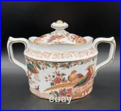 Royal Crown Derby Olde Avesbury SUGAR BOWL & LID Like New -Bone China England