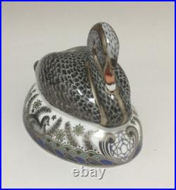 Royal Crown Derby Paperweight Platinum Black Swan Gold Stopper