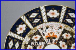 Royal Crown Derby Pattern 2451 Traditional Imari 10 5/8 Inch Dinner Plate C. 1968