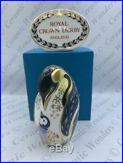 Royal Crown Derby Penguin And Chick Paperweight Boxed Gold Stopper