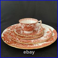 Royal Crown Derby Red Aves Gold Trim 5 Piece Place Setting MINT Condition