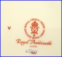 Royal Crown Derby Royal Antoinette Set for 6 persons MINT