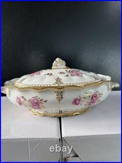 Royal Crown Derby Royal Pinxton Roses Covered Dish