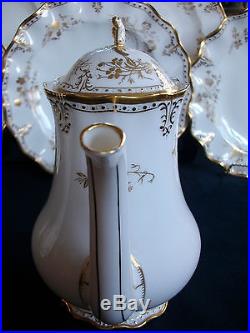 Royal Crown Derby- Royal St. James- Coffee Pot (6 Cupper)-excellent! Rare! Gilt