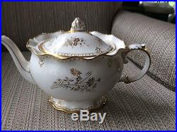 Royal Crown Derby Royal St. James' Teapot