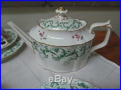 Royal Crown Derby Rutland A495 Tea Set 16pcs Vintage