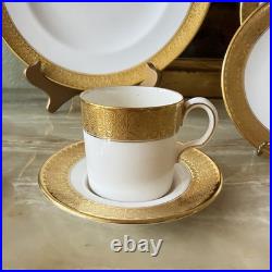 Royal Crown Derby St. George English Bone China Dinnerware, 6 Service (30pc)