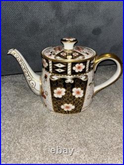 Royal Crown Derby Traditional Imari Tea Pot With Lid