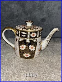 Royal Crown Derby Traditional Imari Tea Pot With Lid