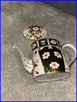 Royal Crown Derby Traditional Imari Tea Pot With Lid
