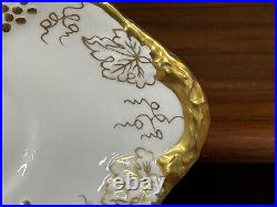 Royal Crown Derby VINE Pattern Garnett Floral Center Gravy Boat Underplate A879