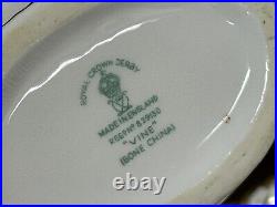 Royal Crown Derby VINE Pattern Garnett Floral Center Gravy Boat Underplate A879