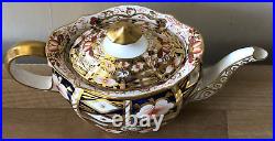 Royal Crown Derby Vintage Traditional Imari 2451 Teapot