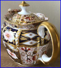 Royal Crown Derby Vintage Traditional Imari 2451 Teapot