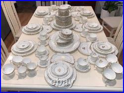 Royal Crown Derby Wentworth China Set 148 Pieces 1947-49 Vintage. E36