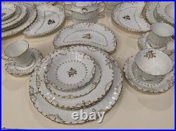 Royal Crown Derby Wentworth China Set 148 Pieces 1947-49 Vintage. E36