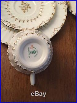 Royal Crown Derby Wentworth Gold Four Place Settings