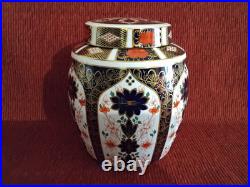 Royal Crown Derby, large Ginger Jar, 1128 Old Imari