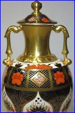 Royal Crown Derby old Imari 1128, Sudbury Urn / Covered Vase