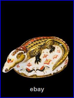 Royal Crown Derby paperweight Imari Crocodile English bone china