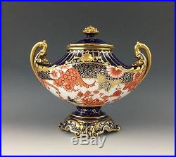 Royal Crown Derby porcelain vase & cover. Imari pattern. Dated 1897