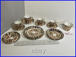 Royal Crown Derby set ofi cups and saucers