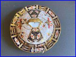 Royal Crown Derby traditional Imari covered muffin dish, bone china, ca. 1913