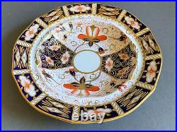 Royal Crown Derby traditional Imari covered muffin dish, bone china, ca. 1913