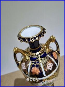 Royal Crown Derby two handled pedestal vase urn Old Imari 1128 1st quality C1904