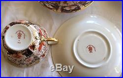 Set Of 13 Royal Crown Derby 2451 Imari Footed Tea Cups & Scalloped Saucers Mint