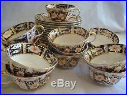 Set Of 13 Royal Crown Derby 2451 Imari Footed Tea Cups & Scalloped Saucers Mint