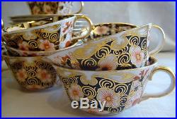 Set Of 13 Royal Crown Derby 2451 Imari Footed Tea Cups & Scalloped Saucers Mint