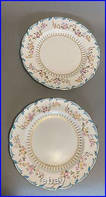 Set of 10 Vintage Royal Crown Derby 10 English Porcelain Dinner Plates