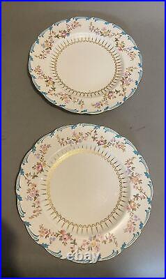 Set of 10 Vintage Royal Crown Derby 10 English Porcelain Dinner Plates